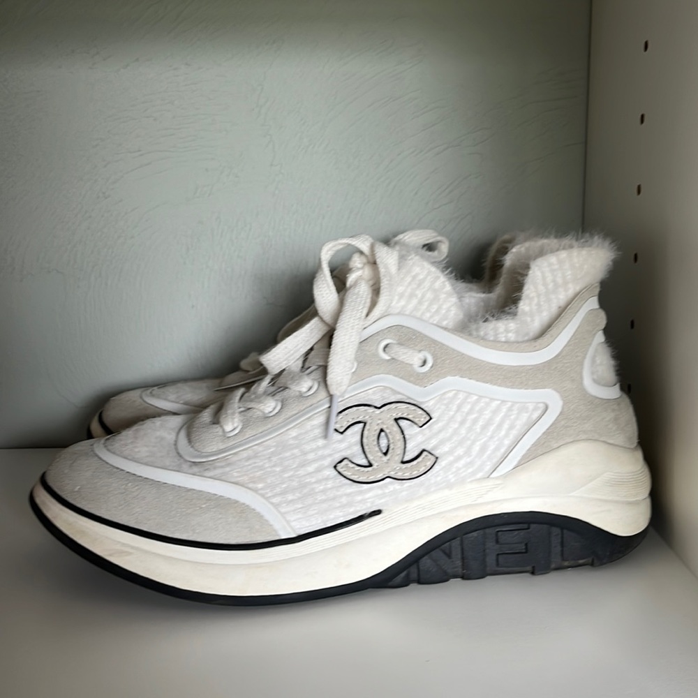 Women’s size 8 Chanel sneakers